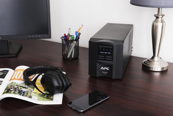 APC SMT750IC