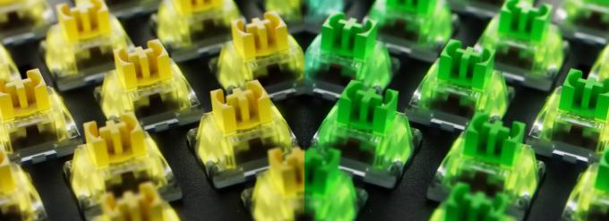 Razer RZ03-04700800-R3R1