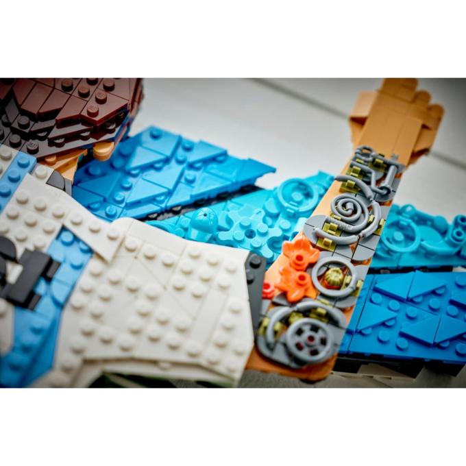 LEGO 43018