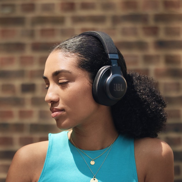JBL JBLLIVE770NCBLK