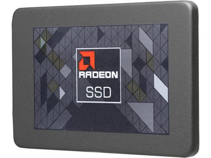 Твердотільний накопичувач SSD 2.5" AMD Radeon 60GB TLC SATA R3SL60G