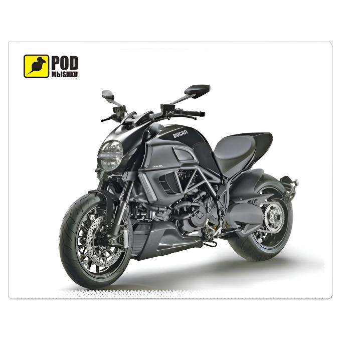 Podmyshku Ducati Diavel