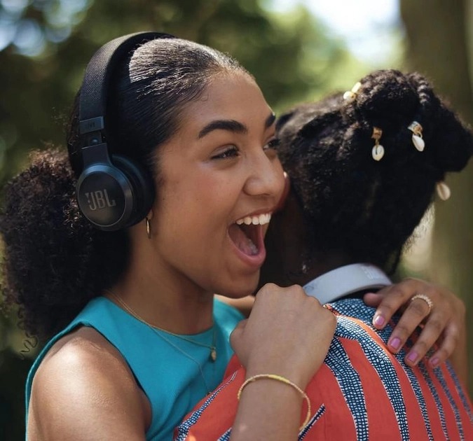 JBL JBLLIVE670NCBLK
