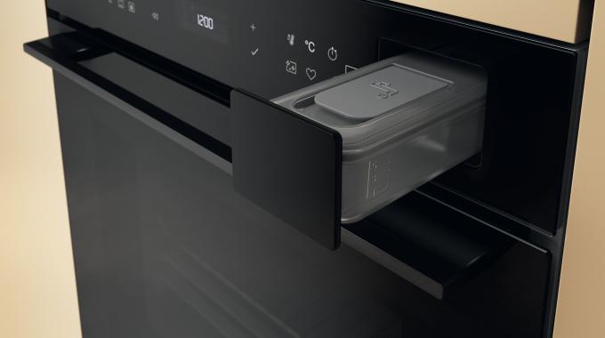 Whirlpool WOI7A8PT1SB