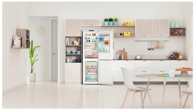Indesit INFC8 TI21 W0