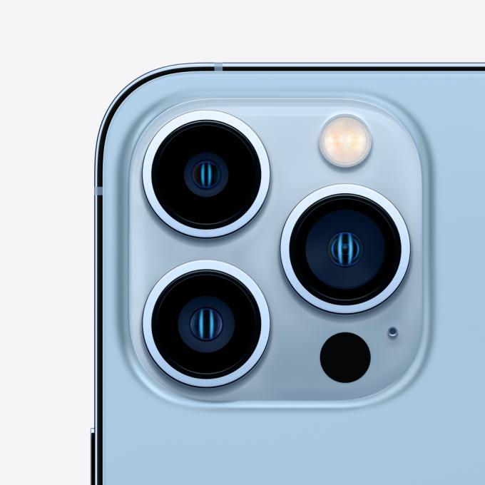 Apple iP13Pr1TSbu_B
