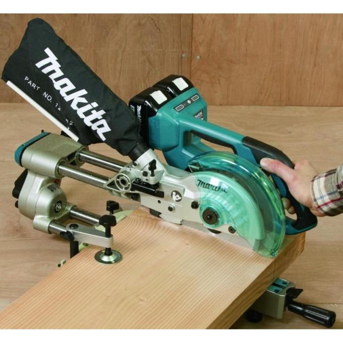 Makita DLS714Z
