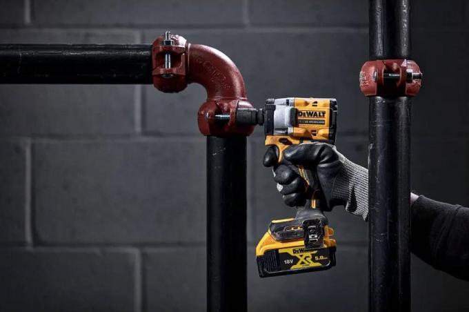DeWALT DCF922NT