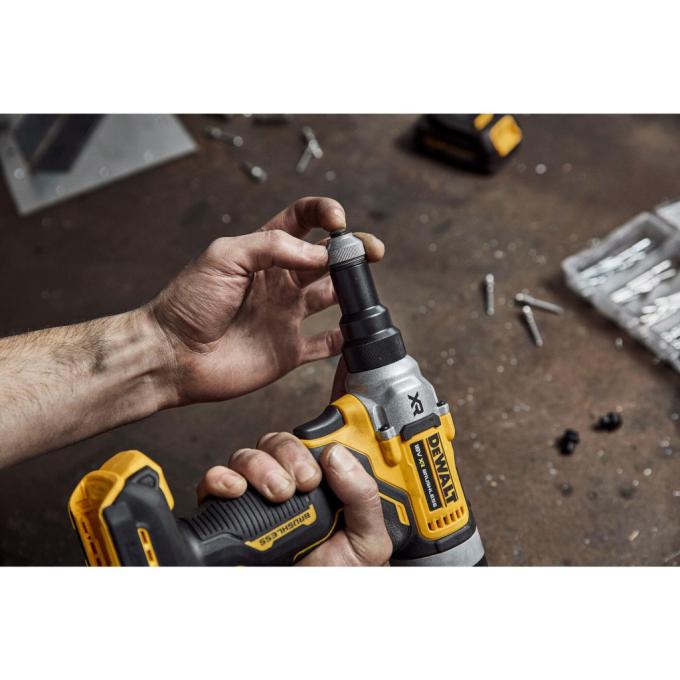 DeWALT DCF414NT
