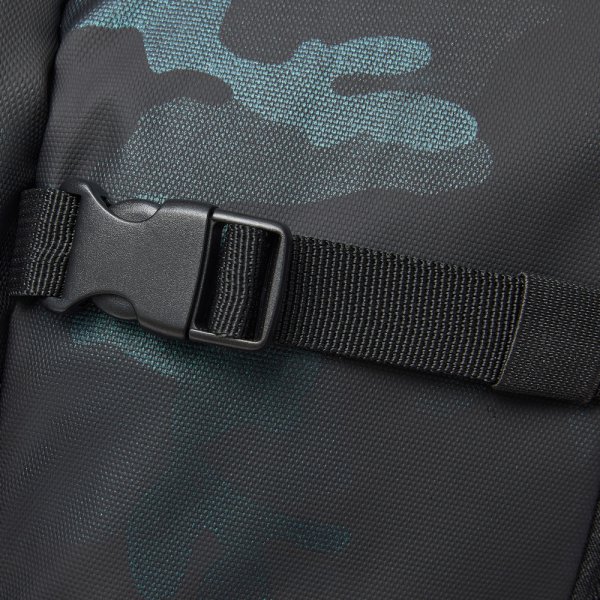 RivaCase 7663 (Navy camo)
