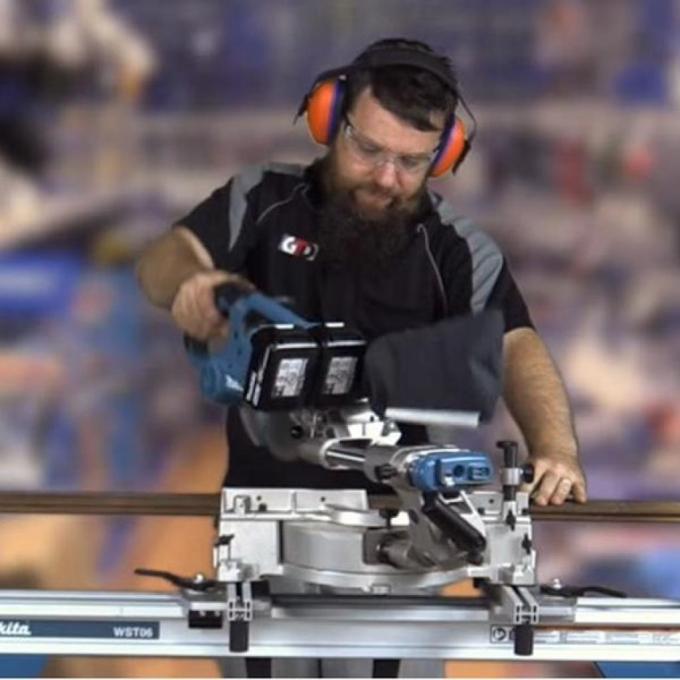 Makita DLS714Z