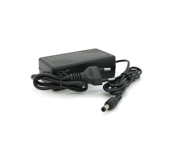 VOLTRONIC XS-1520