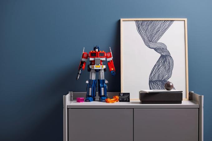 LEGO 10302