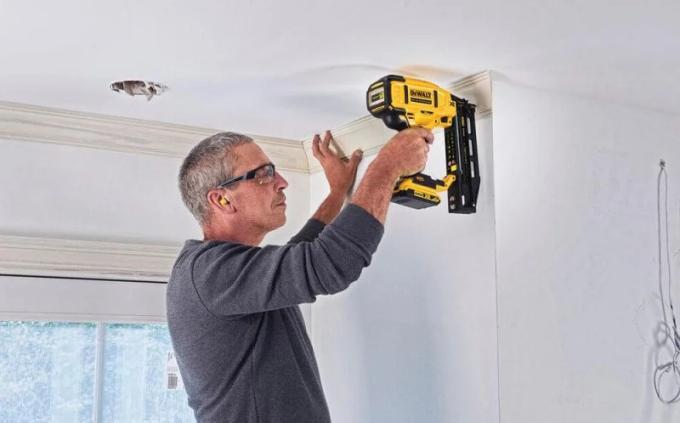 DeWALT DCN662N