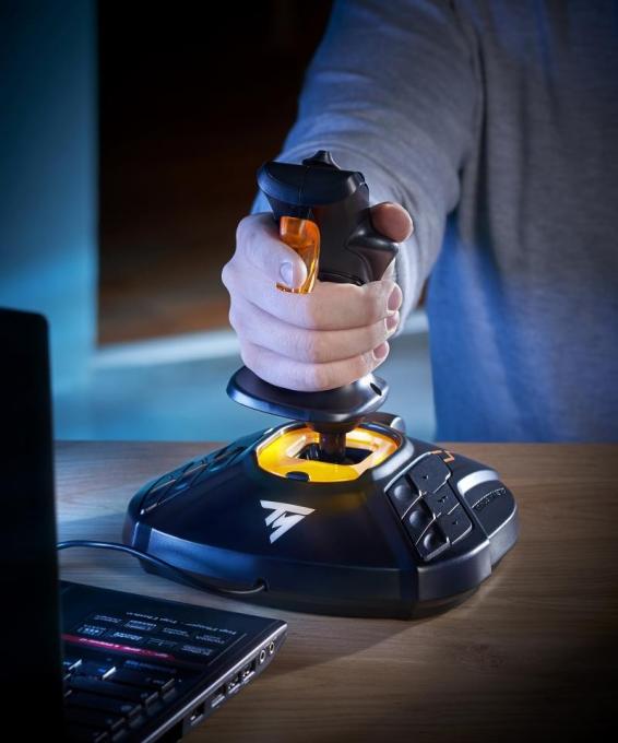ThrustMaster 2960773