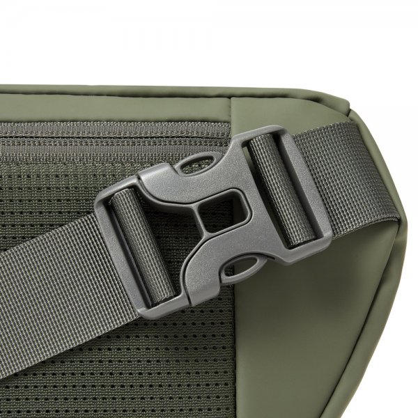 RivaCase 7814 (Olive green)
