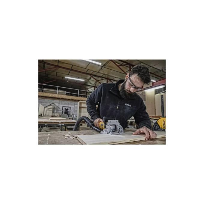 DeWALT DW682K
