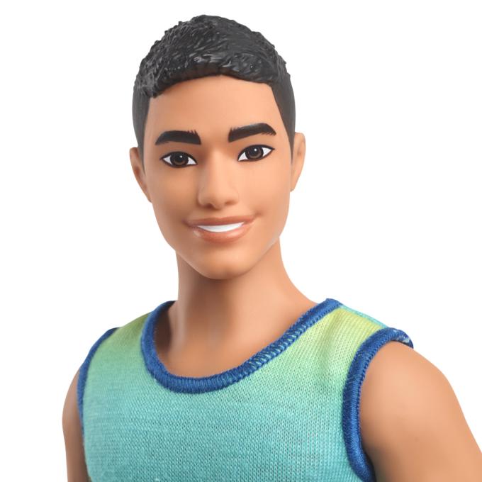 BARBIE HYV00