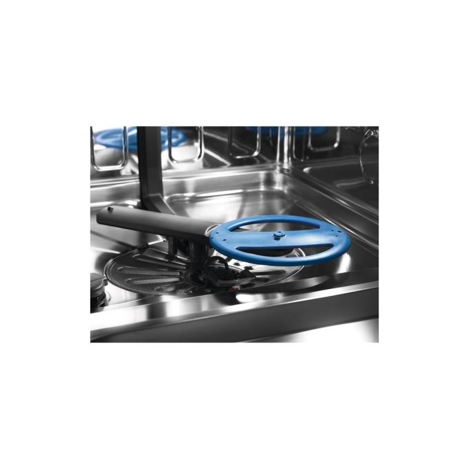 ELECTROLUX ESM64831SX