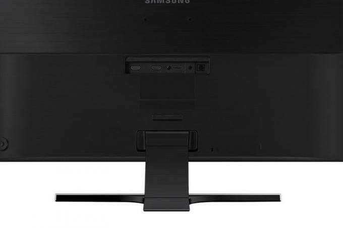 Монитор Samsung U28E590D