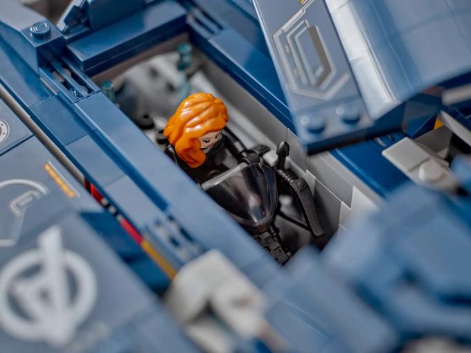 LEGO 76325