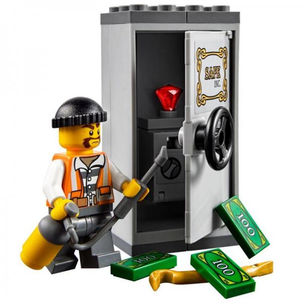 Конструктор LEGO City Побег на буксировщике (60137) LEGO 60137