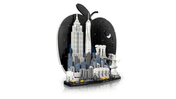 LEGO 21066