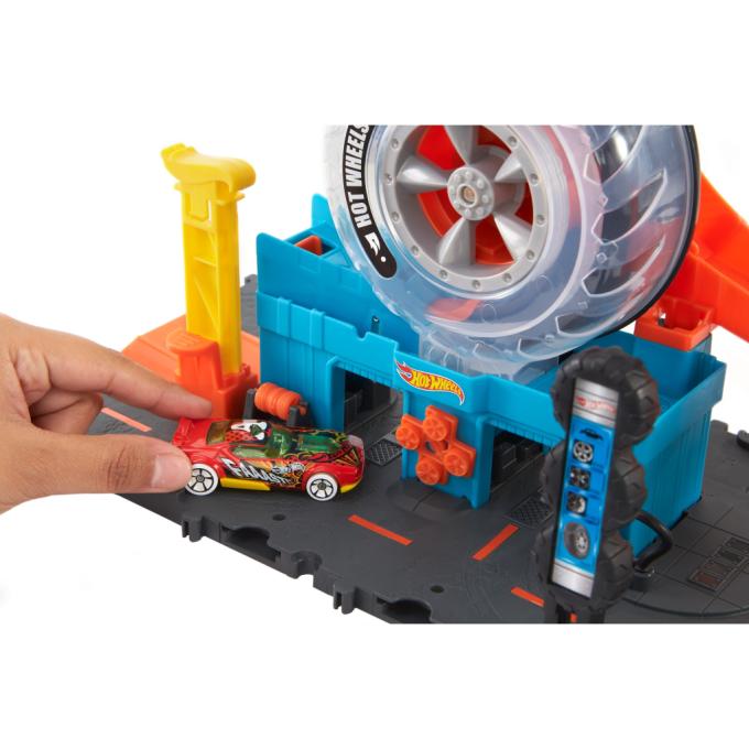 HOT WHEELS HDP02