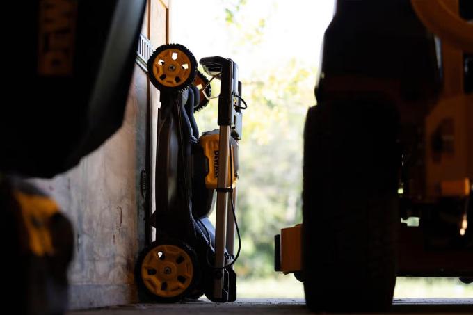 DeWALT DCMWP500N
