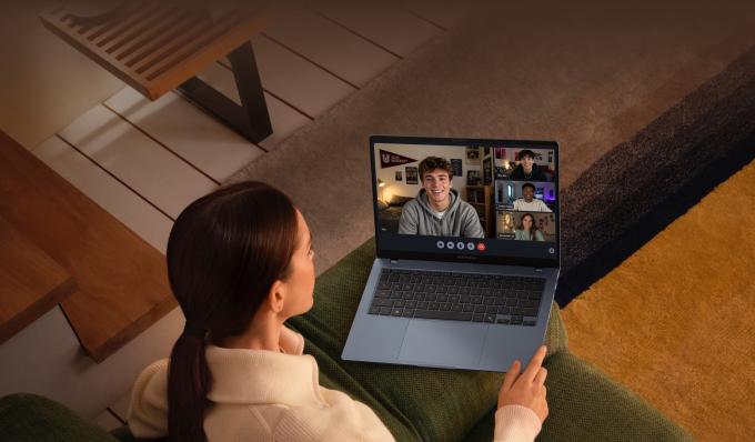 ASUS 90NB19C3-M00D60