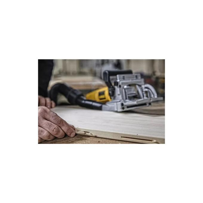 DeWALT DW682K