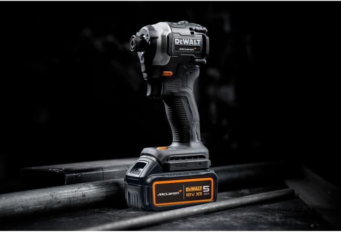 DeWALT DCF85MP2T