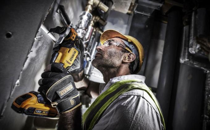 DeWALT DCS355N