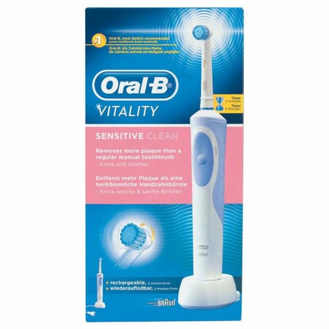 Электрическая зубная щетка Oral-B by Braun Vitality Sensitive Clean D12.513S
