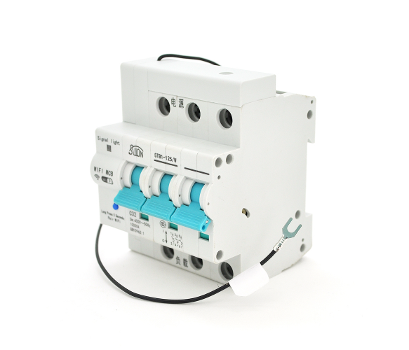 VOLTRONIC 3P / 220V / 32AWiFi