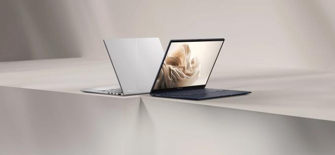 ASUS 90NB14W4-M025Z0