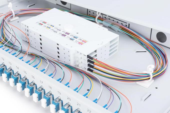 DIGITUS DN-96332/9
