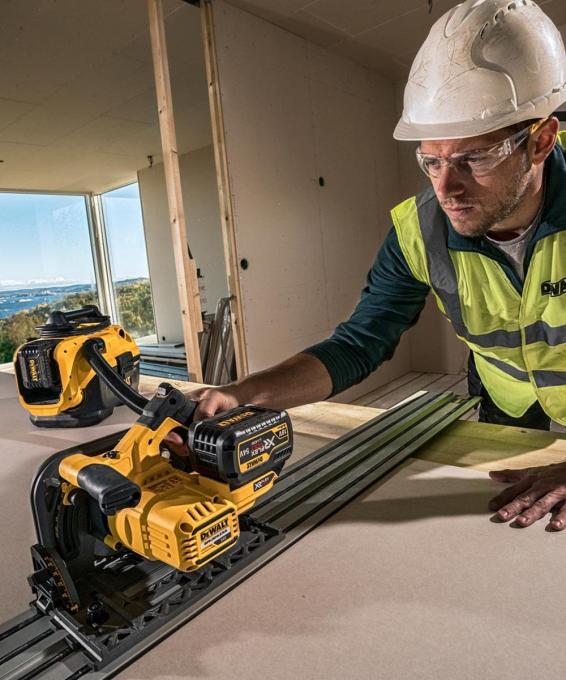DeWALT DCV584L