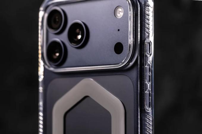 UAG 11453011404G