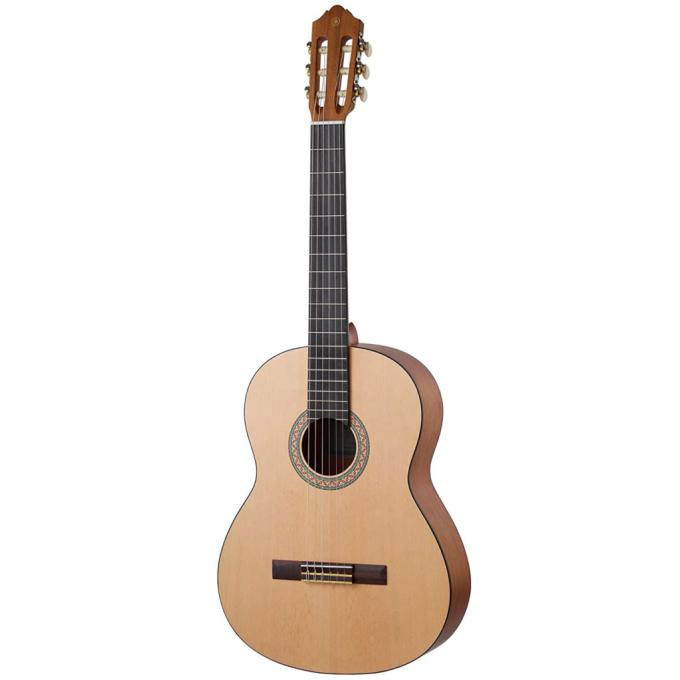 Yamaha C40M
