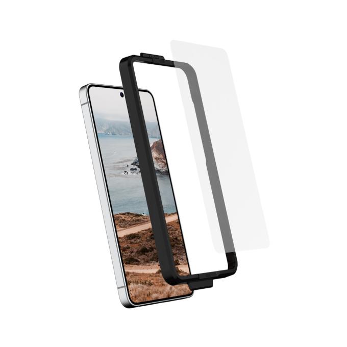 UAG 24447811NA
