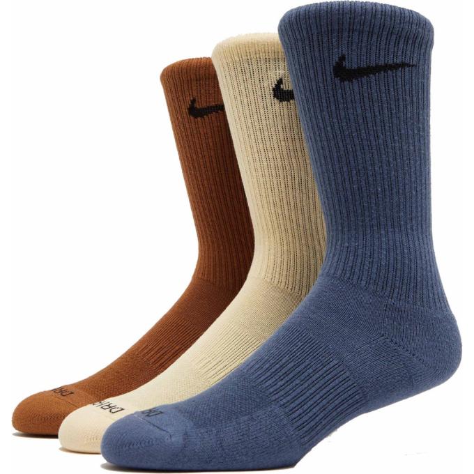 Nike 196153840768
