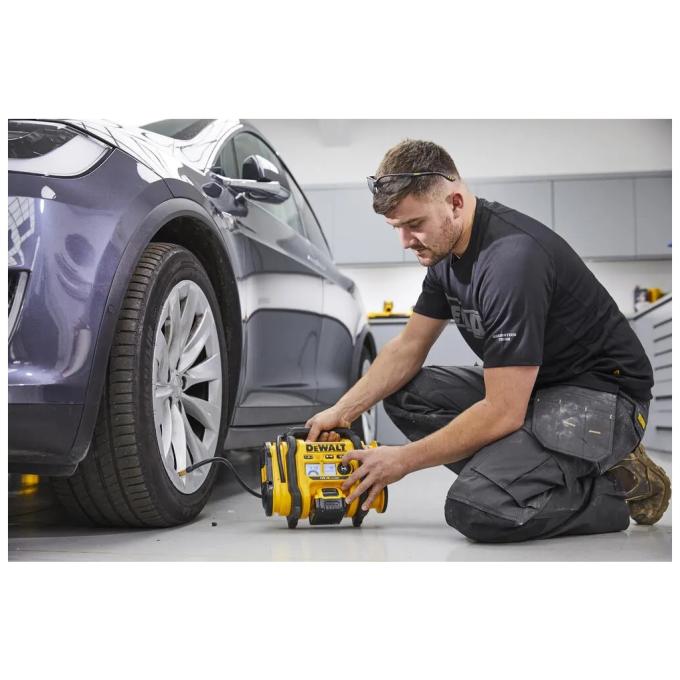 DeWALT DCC018N