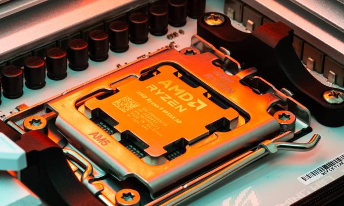 AMD 100-000000719