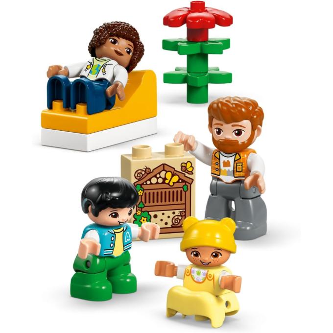 LEGO 10470