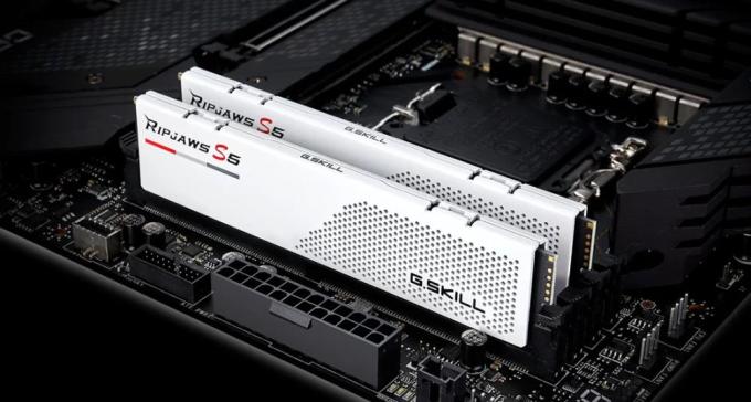 G.Skill F5-5600J3036D16GX2-RS5W