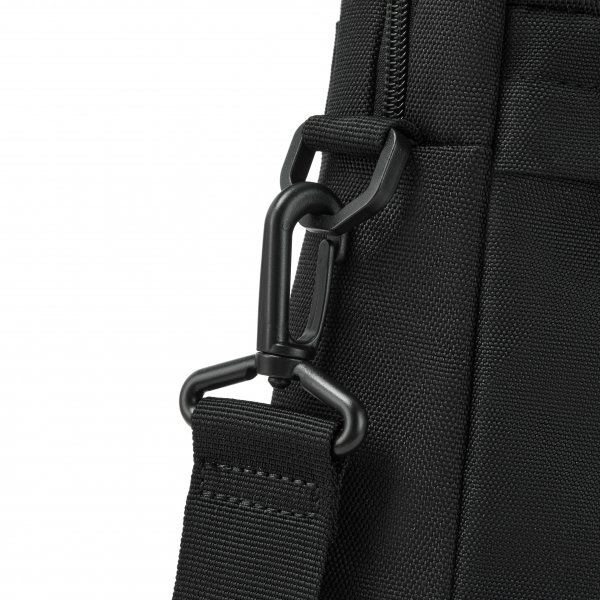 RivaCase 8237 (Black)