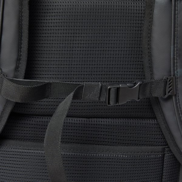 RivaCase 7663 (Navy camo)