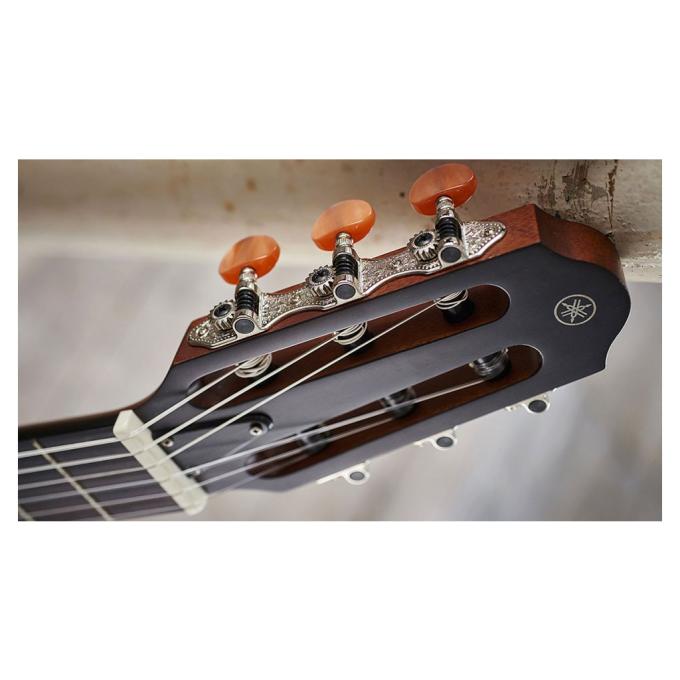 Yamaha SLG200N Natural
