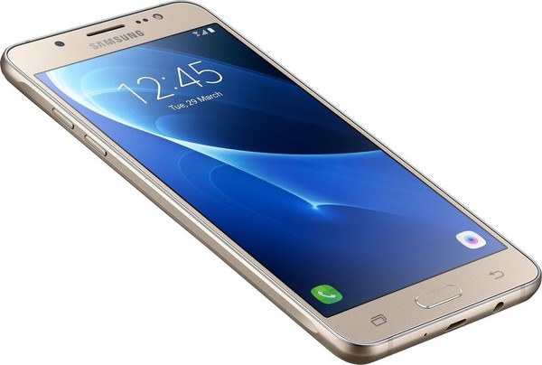 Мобильный телефон Samsung SM-J510H (Galaxy J5 2016 Duos) Gold SM-J510HZDDSEK